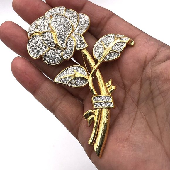 NOLAN MILLER Large Pave Rhinestone Rose Flower Gold Tone Pin Brooch 4" - Picture 7 of 10